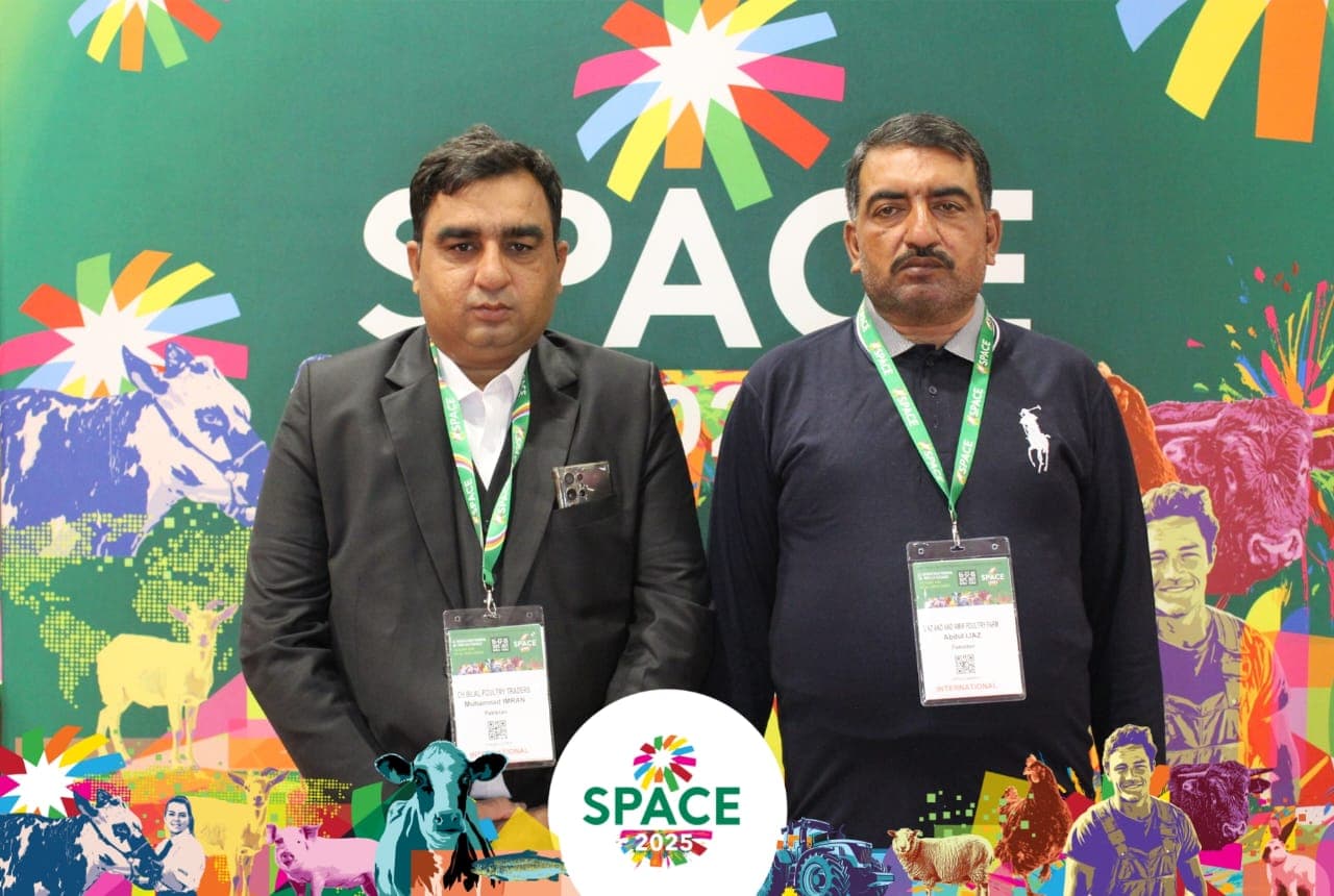 Ch. Abdul Ijaz (right) at the SPACE 2025 international animal production exhibition